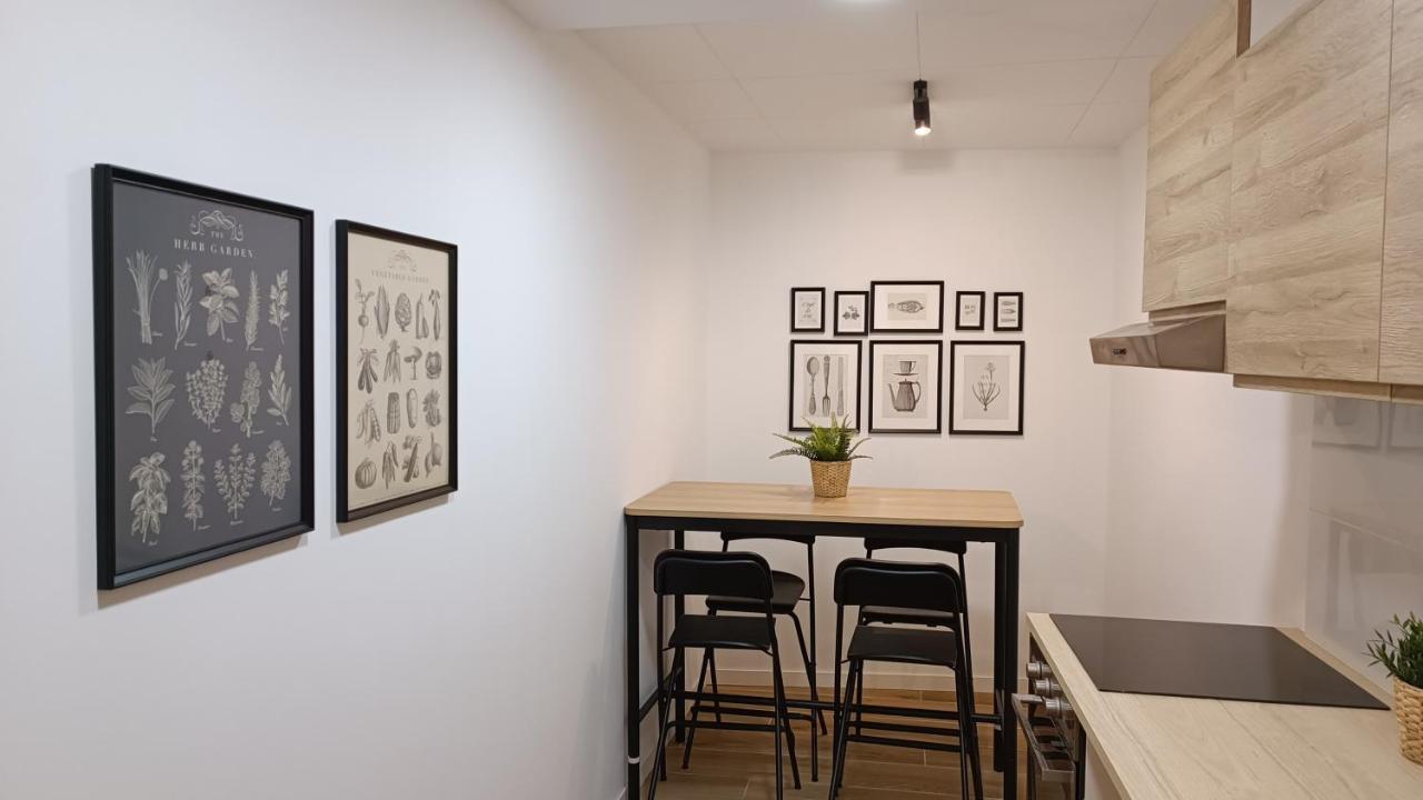 Boutique Apartment Ave Centro Lleida Luaran gambar