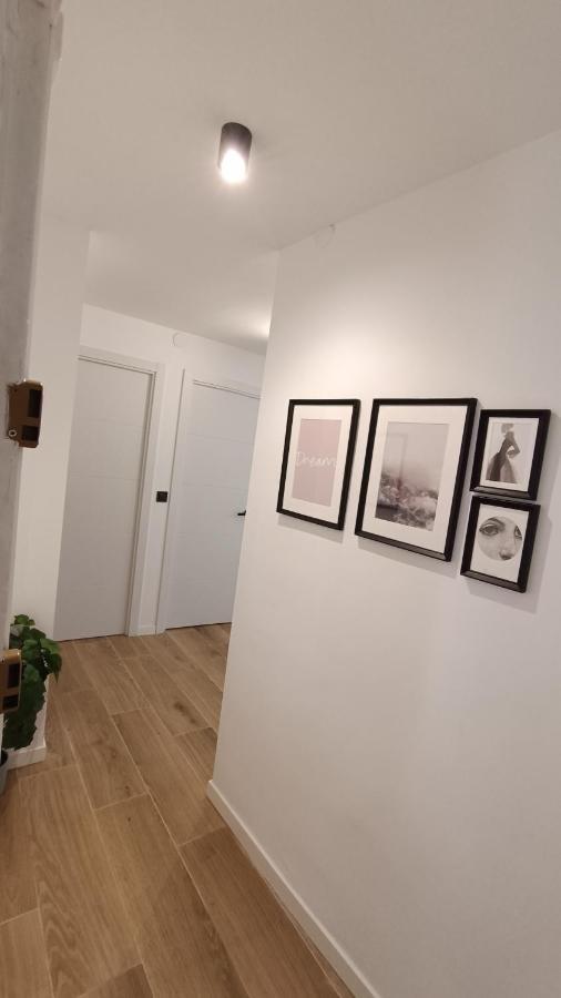 Boutique Apartment Ave Centro Lleida Luaran gambar