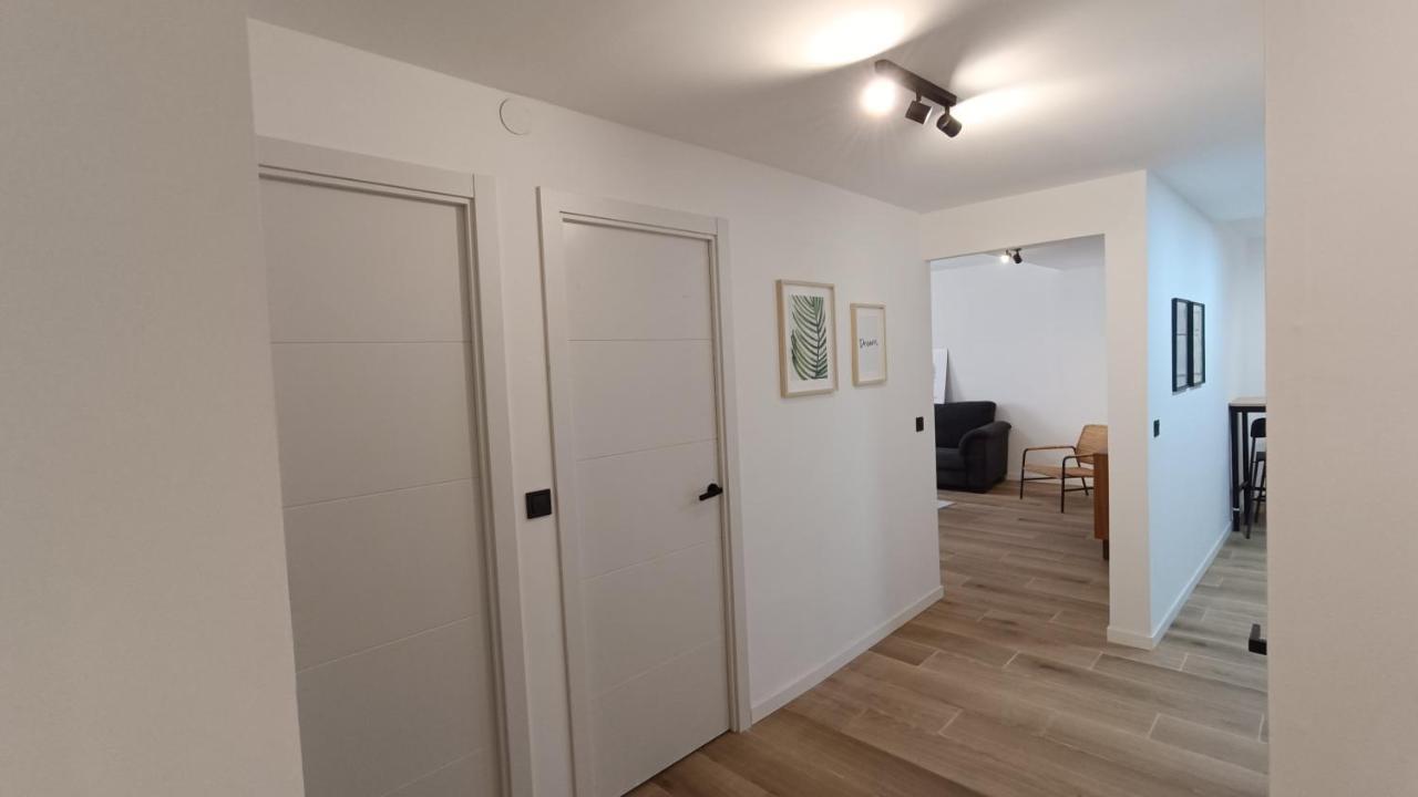 Boutique Apartment Ave Centro Lleida Luaran gambar